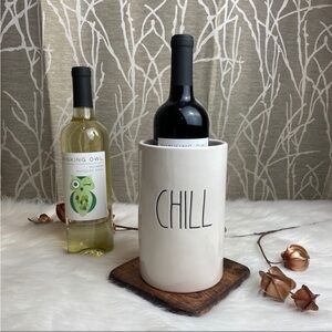 RAE DUNN “CHILL” Artisan Collection By Magneta Wine Bottle Chiller / Holder